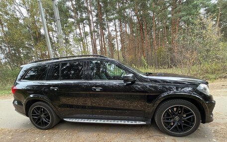 Mercedes-Benz GL-Класс, 2015 год, 4 600 000 рублей, 3 фотография