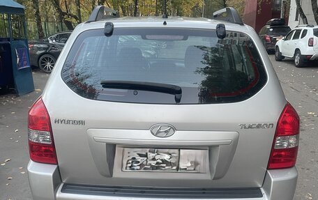 Hyundai Tucson III, 2008 год, 889 999 рублей, 4 фотография