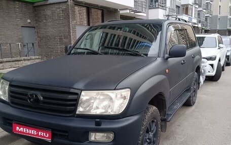 Toyota Land Cruiser 100 рестайлинг 2, 2004 год, 1 830 000 рублей, 1 фотография