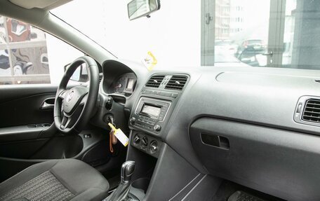 Volkswagen Polo VI (EU Market), 2016 год, 1 033 000 рублей, 18 фотография