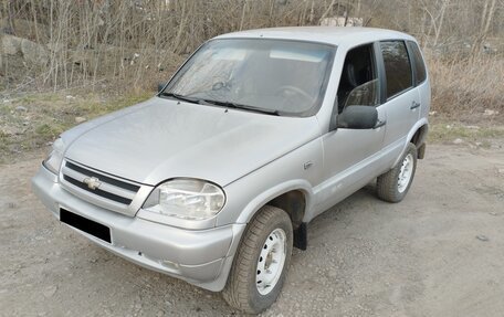 Chevrolet Niva I рестайлинг, 2006 год, 489 000 рублей, 2 фотография