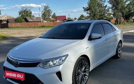 Toyota Camry, 2015 год, 2 270 000 рублей, 5 фотография