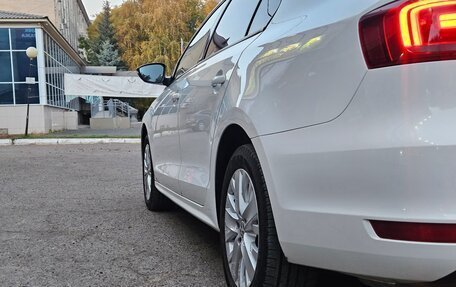 Volkswagen Jetta VI, 2014 год, 1 325 000 рублей, 6 фотография