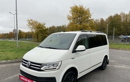 Volkswagen Caravelle T6 рестайлинг, 2019 год, 3 800 000 рублей, 2 фотография