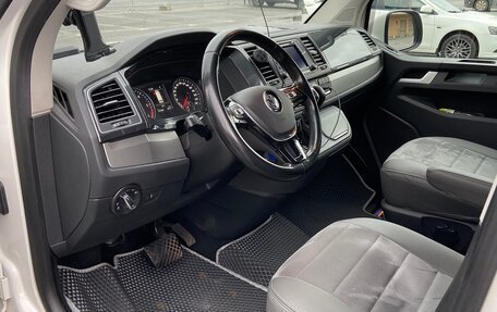 Volkswagen Caravelle T6 рестайлинг, 2019 год, 3 800 000 рублей, 16 фотография