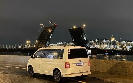 Volkswagen Caravelle T6 рестайлинг, 2019 год, 3 800 000 рублей, 28 фотография