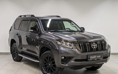 Toyota Land Cruiser Prado 150 рестайлинг 2, 2021 год, 7 700 000 рублей, 3 фотография