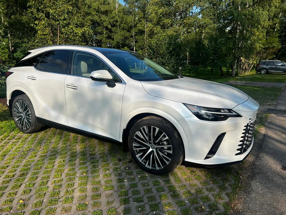 Lexus RX IV рестайлинг, 2024 год, 11 000 000 рублей, 3 фотография