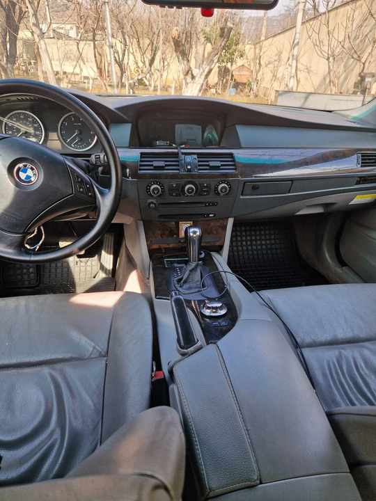 BMW 5 серия E60, E61, 2004 год, 1 050 000 рублей, 6 фотография