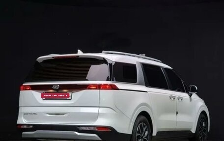 KIA Carnival, 2021 год, 3 300 000 рублей, 2 фотография