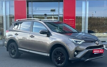 Toyota RAV4, 2017 год, 2 649 000 рублей, 3 фотография