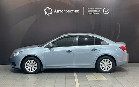 Chevrolet Cruze II, 2010 год, 799 000 рублей, 4 фотография