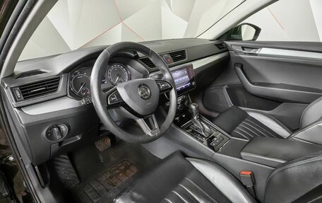 Skoda Superb III рестайлинг, 2019 год, 2 293 000 рублей, 15 фотография