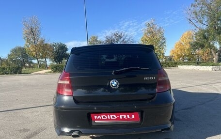 BMW 1 серия, 2007 год, 1 200 000 рублей, 3 фотография