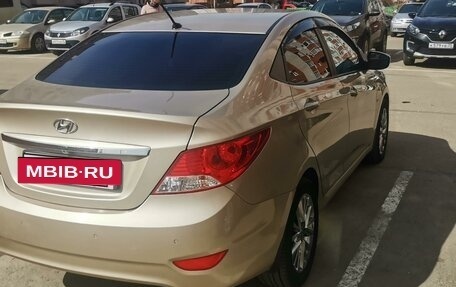 Hyundai Solaris II рестайлинг, 2014 год, 1 100 000 рублей, 12 фотография