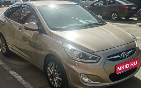 Hyundai Solaris II рестайлинг, 2014 год, 1 100 000 рублей, 11 фотография