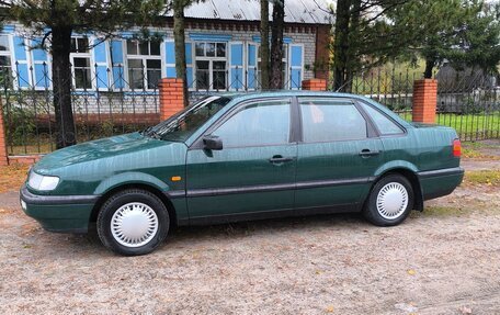 Volkswagen Passat B4, 1994 год, 285 000 рублей, 2 фотография