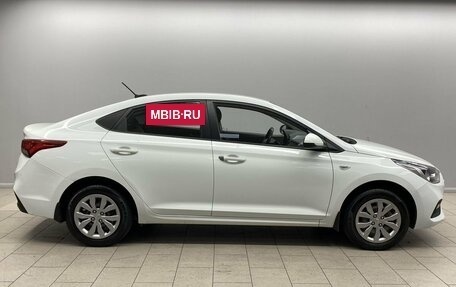 Hyundai Solaris II рестайлинг, 2018 год, 995 000 рублей, 5 фотография