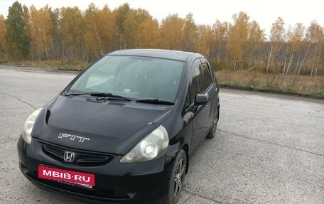 Honda Fit III, 2001 год, 545 000 рублей, 2 фотография