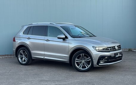 Volkswagen Tiguan II, 2018 год, 3 290 000 рублей, 5 фотография