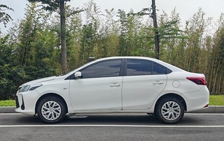 Toyota Vios III, 2021 год, 1 290 000 рублей, 14 фотография