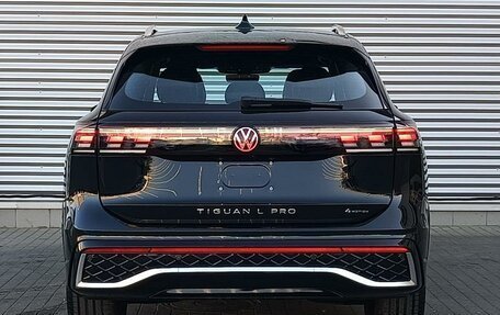 Volkswagen Tiguan, 2024 год, 6 850 000 рублей, 4 фотография