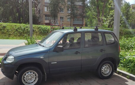 Chevrolet Niva I рестайлинг, 2011 год, 560 000 рублей, 2 фотография