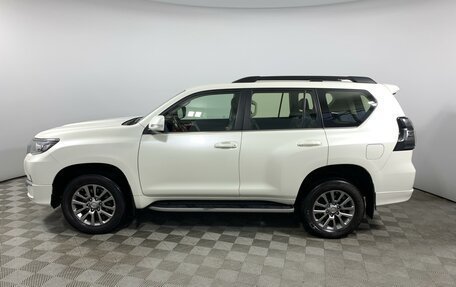 Toyota Land Cruiser Prado 150 рестайлинг 2, 2018 год, 6 300 000 рублей, 8 фотография