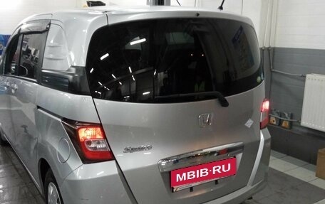 Honda Freed I, 2010 год, 1 190 000 рублей, 4 фотография