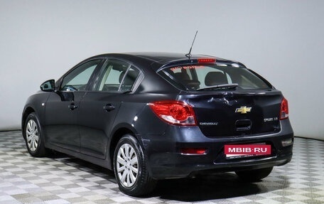 Chevrolet Cruze II, 2011 год, 685 000 рублей, 7 фотография