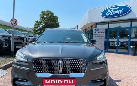 Lincoln Aviator II, 2021 год, 4 000 000 рублей, 2 фотография