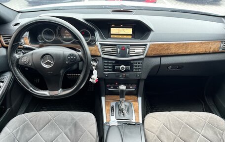 Mercedes-Benz E-Класс, 2011 год, 1 580 000 рублей, 14 фотография