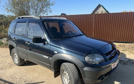 Chevrolet Niva I рестайлинг, 2011 год, 489 000 рублей, 2 фотография