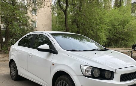 Chevrolet Aveo III, 2013 год, 835 000 рублей, 3 фотография