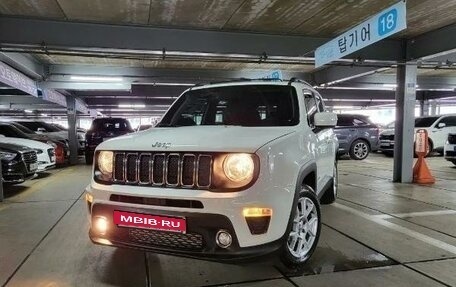 Jeep Renegade I рестайлинг, 2020 год, 2 200 000 рублей, 2 фотография