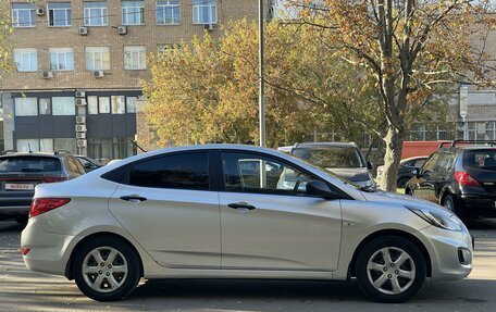 Hyundai Solaris II рестайлинг, 2013 год, 850 000 рублей, 3 фотография