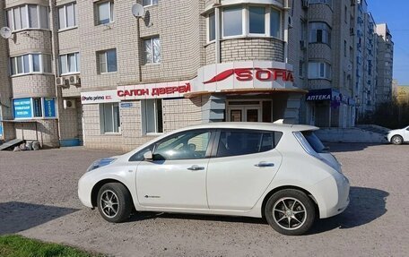 Nissan Leaf I, 2016 год, 850 000 рублей, 2 фотография