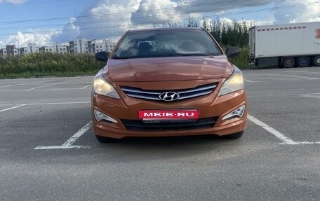 Hyundai Solaris II рестайлинг, 2015 год, 800 000 рублей, 6 фотография