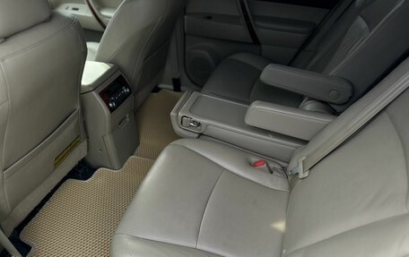 Toyota Highlander III, 2012 год, 2 340 000 рублей, 11 фотография