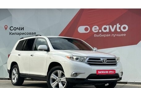 Toyota Highlander III, 2012 год, 2 340 000 рублей, 3 фотография