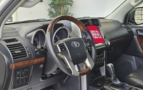 Toyota Land Cruiser Prado 150 рестайлинг 2, 2013 год, 3 675 000 рублей, 15 фотография