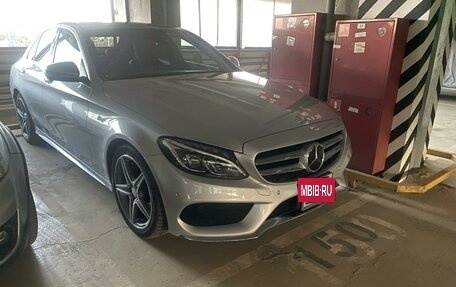 Mercedes-Benz C-Класс, 2016 год, 2 650 000 рублей, 31 фотография