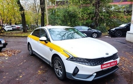 KIA K5, 2021 год, 2 300 000 рублей, 6 фотография