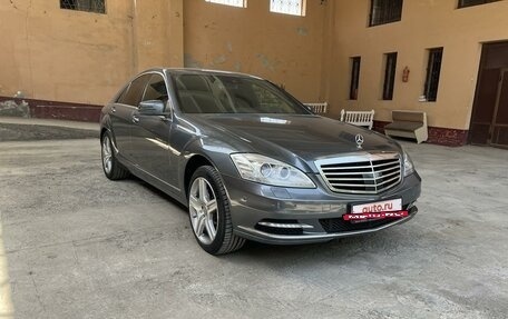 Mercedes-Benz S-Класс, 2009 год, 1 799 999 рублей, 2 фотография