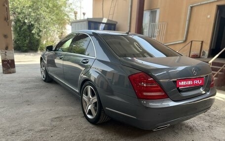 Mercedes-Benz S-Класс, 2009 год, 1 799 999 рублей, 5 фотография