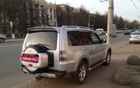 Mitsubishi Pajero IV, 2007 год, 1 550 000 рублей, 3 фотография