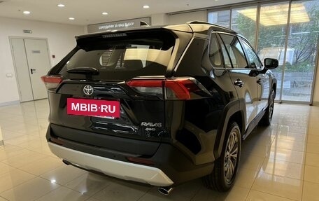 Toyota RAV4, 2024 год, 4 900 000 рублей, 7 фотография