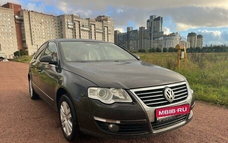 Volkswagen Passat B6, 2007 год, 910 000 рублей, 3 фотография