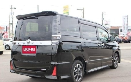 Toyota Voxy III, 2021 год, 3 280 000 рублей, 5 фотография