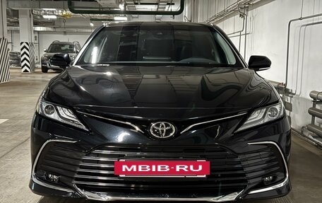 Toyota Camry, 2023 год, 4 090 000 рублей, 2 фотография